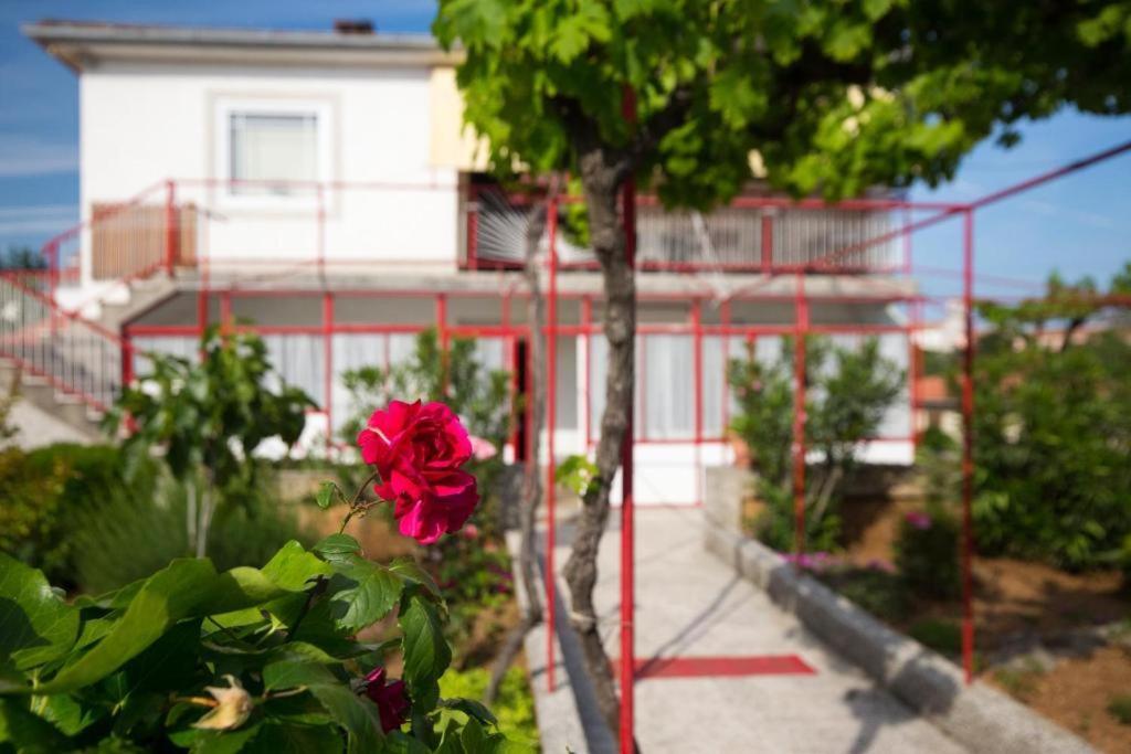 Apartments Hodanic Krk Town Exterior foto