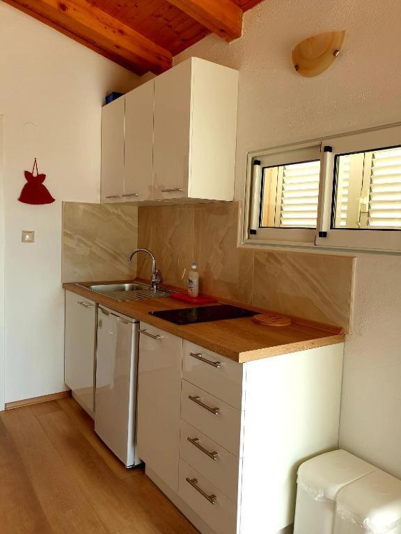 Apartments Hodanic Krk Town Exterior foto