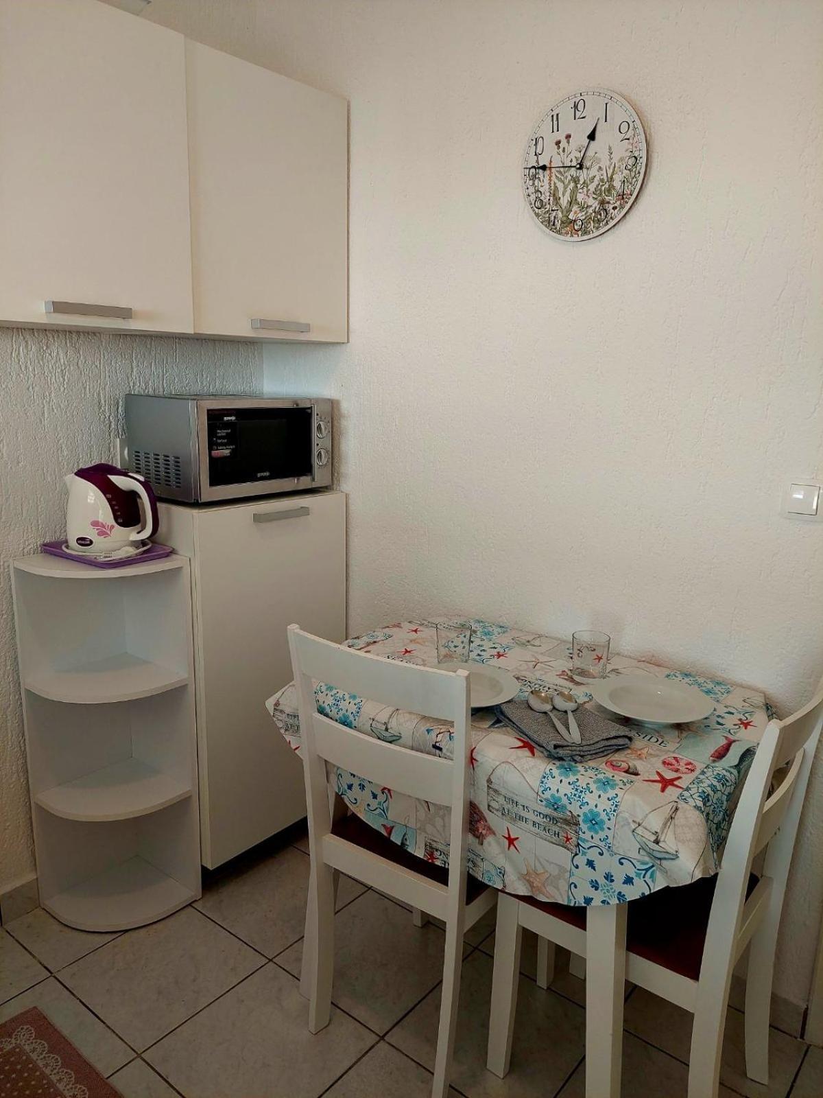 Apartments Hodanic Krk Town Quarto foto